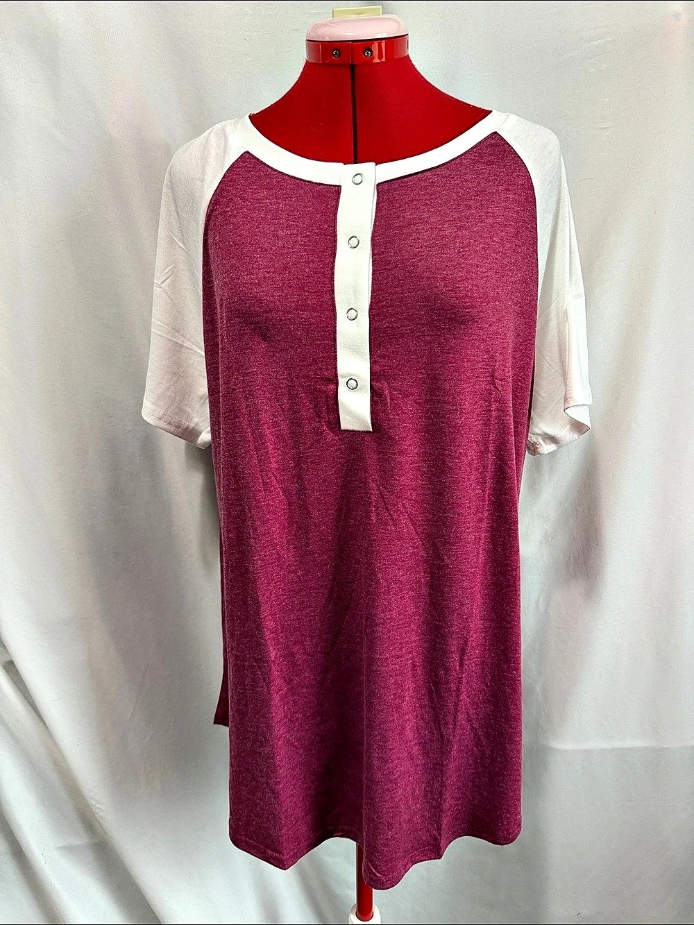 Color Block Tunic Pink & White Size 20W Like New